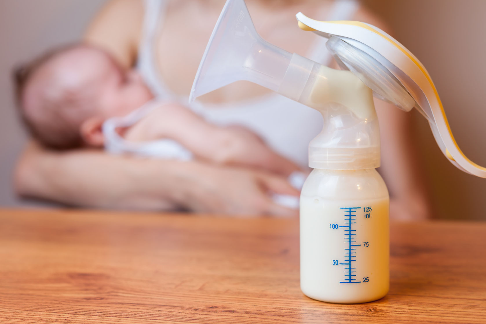 Lo que las nuevas mamás deben saber sobre los extractores de leche 